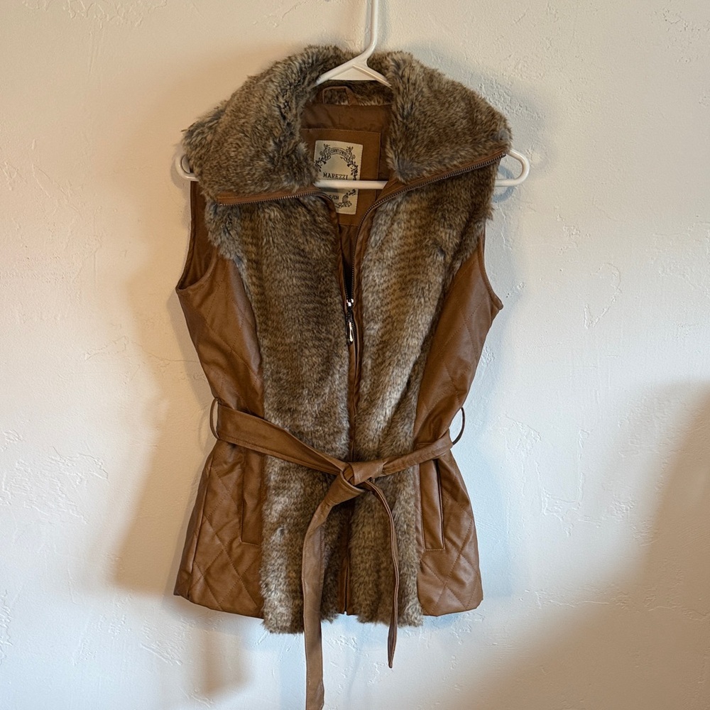 Chic Faux Fur Vest with Belt